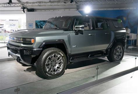 Hummer Ev Has New Wtf Mode And It Crabwalks