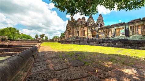 Visit Sukhothai 2021 Travel Guide For Sukhothai Thailand Expedia