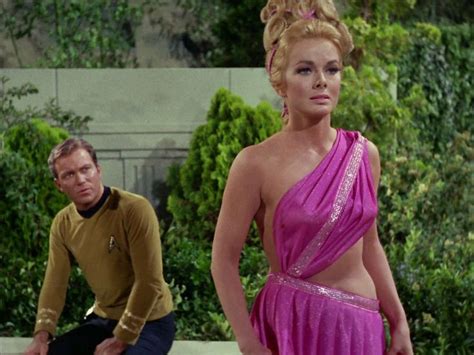 Leslie Parrish On Star Trek With William Shatner Star Trek 1966