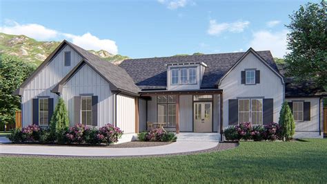 Elegant Modern Farmhouse Plan With Split Bedroom Layout 51834hz