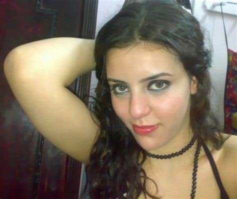 Really Hot Arab Girls Homemade Photoshoot Actress And Girls Photo Gallery