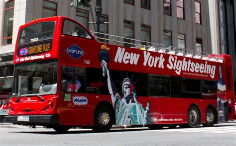 What Is A Double Decker Bus Tour And Who Should Take One