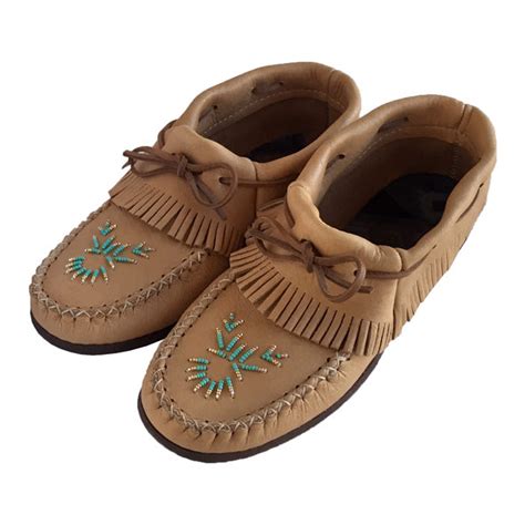 Womens Handmade Native American Indian Genuine Leather Moccasins Sale