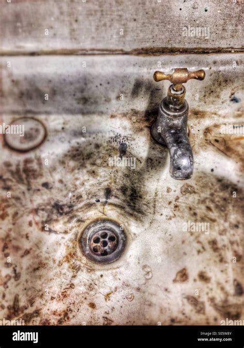 Dirty Sink Hi Res Stock Photography And Images Alamy