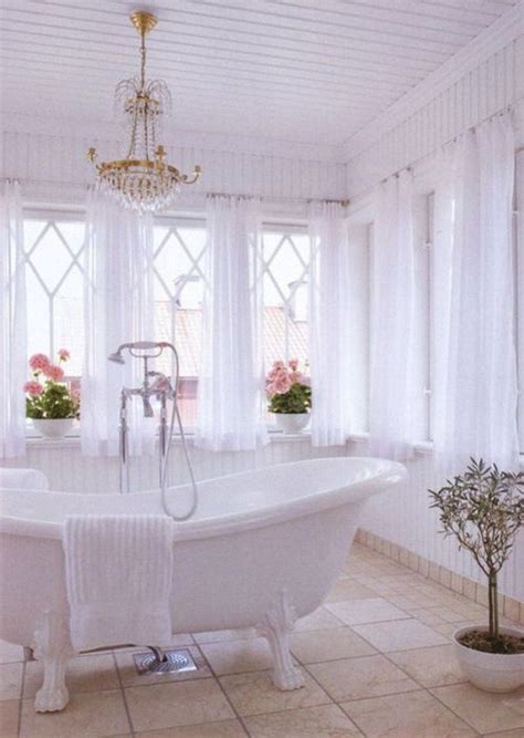 Romantic And Elegant Bathroom Design Ideas With Chandeliers 81 Chic