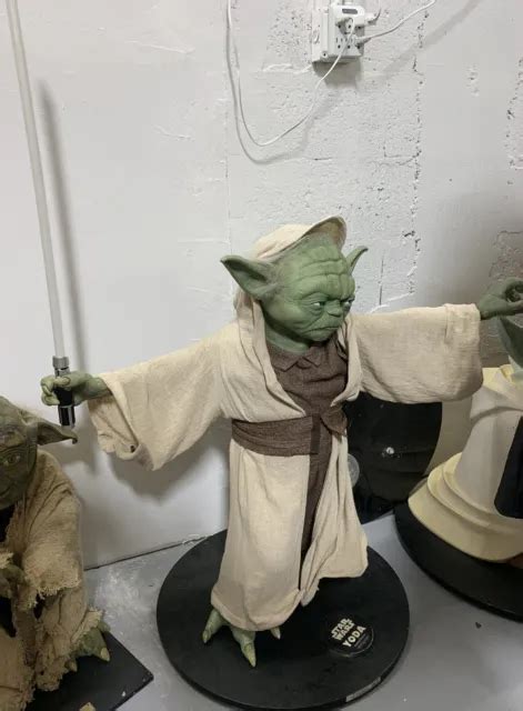Yoda Life Size Star Wars Gentle Giant 11 Prop With Lightsaber 1999