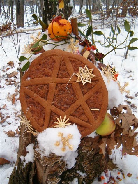 outdoor yule altar pagan yule yule winter solstice
