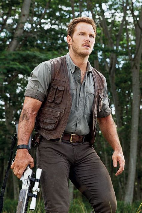 Chris Pratt As Owen Grady In Jurassic World 2015 Film Pinterest