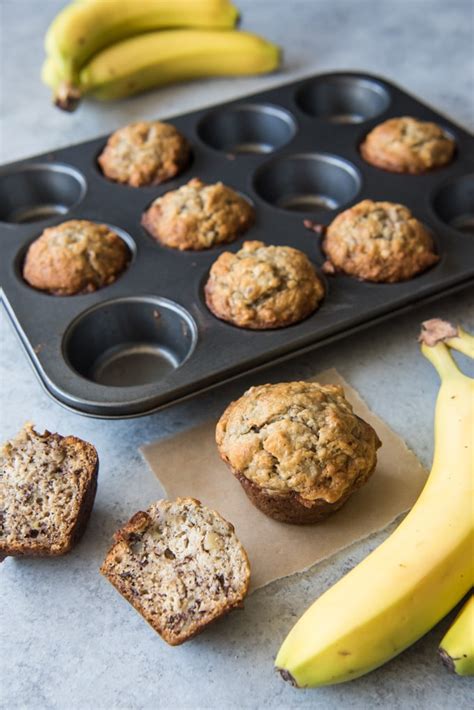 May 2, 2021 by laura · this post may contain affiliate links. One-Bowl Easy Banana Nut Muffins (with Video!) - House of ...