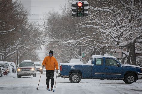 Promised Snow Snarls The Front Range, Closes State Gov’t And Will