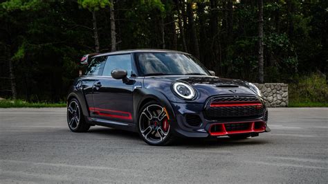 √video Carfection Tries Out The Mini Jcw Gp Bmw Nerds