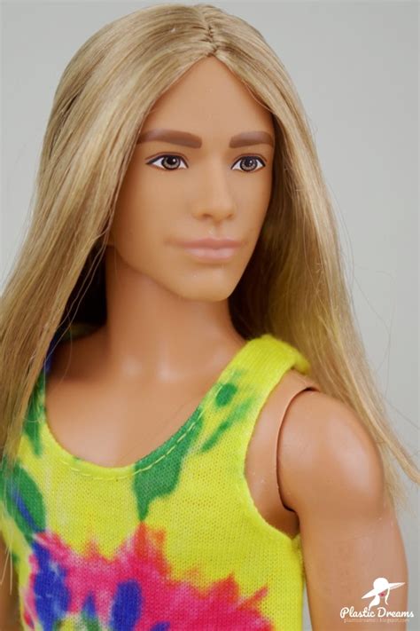 Plastic Dreams Barbie Et Miniatures Fashionistas Ken Doll 138 Long Blond Hair