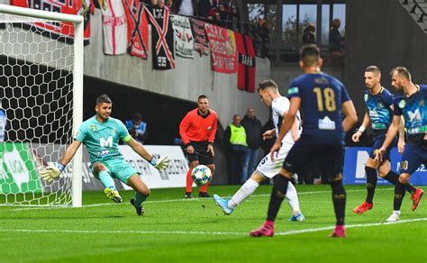 Dániel gazdag (born 2 march 1996) is a hungarian football player who currently plays for budapest honvéd fc. NB I: Álomgól vetett véget a Puskás Akadémia veretlenségi ...