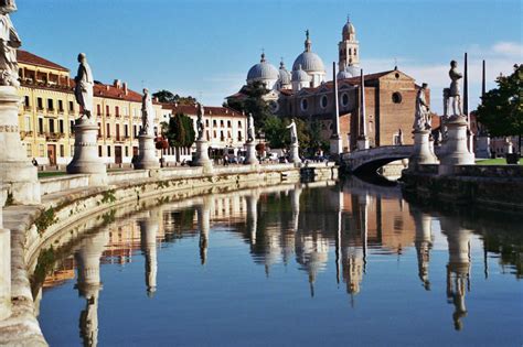 Padua S Prato Della Valle Is The Largest Square In All Of Europe