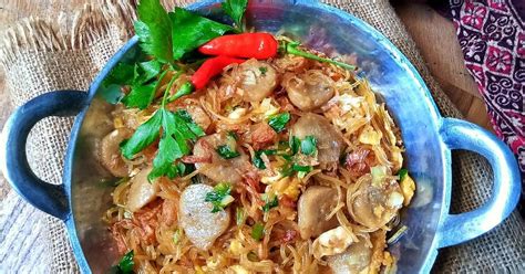 Bihun goreng merupakan salah satu hidangan nusantara yang banyak dipengaruhi gaya chinese food serta masakan jawa. Aneka Resep Mudah Membuat Bihun Goreng Super Enak dan ...