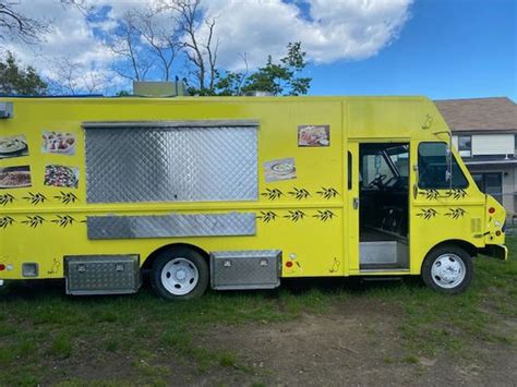 Brand New Never Used Food Truck Kitchen Chevrolet P30 Step Van