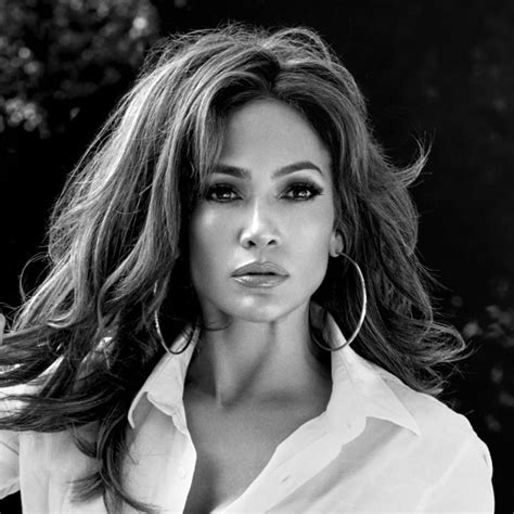 Jennifer Lopez Is The Face Of Guess Jeans For Spring 2018 Jennifer