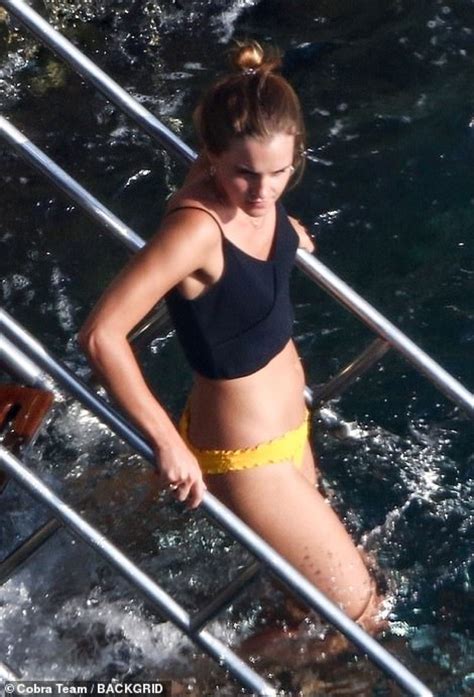 Emma Watson En Vacances En Italie 24 Août 2020