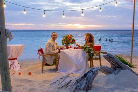 Create A Memorable Moment With These Unique Marriage Proposal Ideas In Roatan • Weddings Roatan