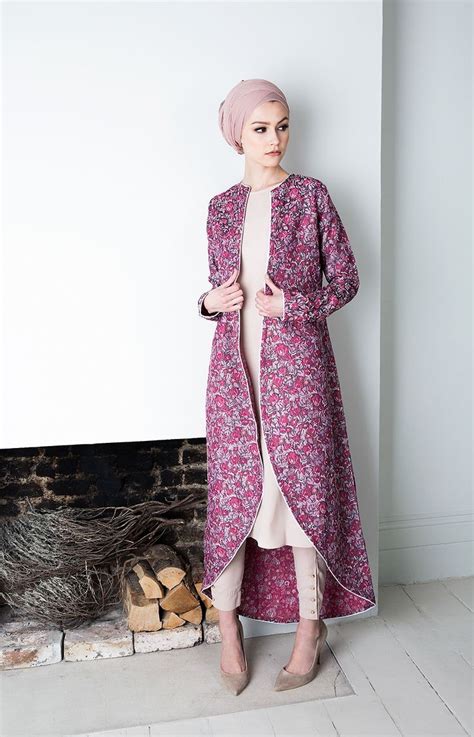 Get express delivery & free returns. Hijab Styles 2017 | New Styles of Hijab and Abaya Designs Fashion for Girls