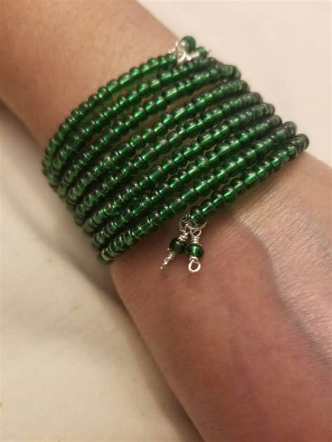 Emerald Green Beaded Bracelet With Dangles 2099 Size 6 7 Or Etsy