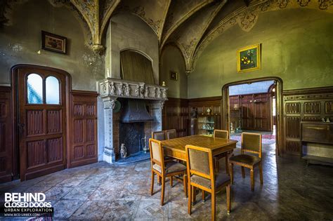 town mansion belgium urbex  closed doors urban