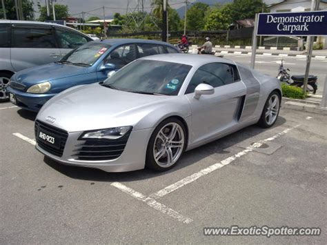 It is available in 7 colors, 2 variants. Audi R8 spotted in Ipoh,perak, Malaysia on 10/08/2011, photo 2