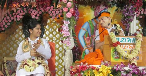 Mara ghat ma birajta shrinathji shrinathji bhajan sachin limaye soormandir. Radhe Krishna Dhoons By Jaya Kishori Ji | Dheeraj4uall ...