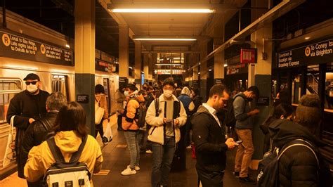 New York Subway Shooting What Eyewitnesses Said They Saw World News
