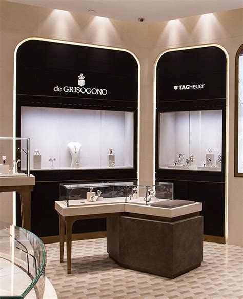 Your resource to discover and connect with designers worldwide. High End Jewellery Shop Interior Showcase Design | Jewelry Showcase Depot
