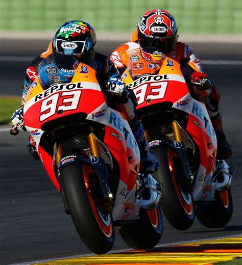 First on the throttle, last on the brakes. MotoGP ♥ | Honda motorräder, Motorrad, Honda
