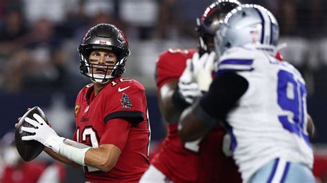 Buccaneers Qb Tom Brady Looks To Keep Unbeaten Streak Against The