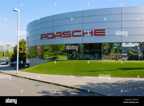 Porsche Writing At The Porsche Center Essen Stock Photo Alamy
