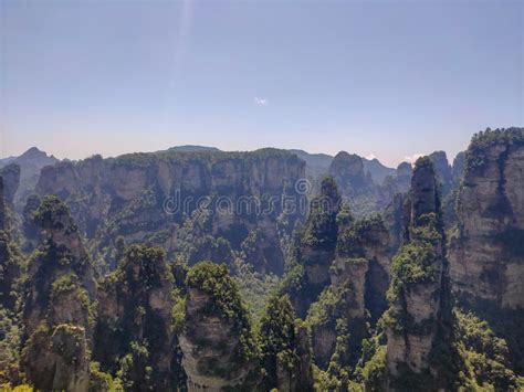 Zhangjiajie National Forest Park Gigantic Quartz Pillar Mountains