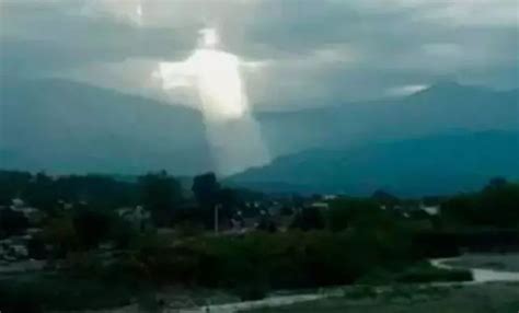 picture of christ like figure in clouds goes viral woman captures cloud photo that looks like