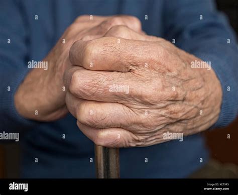 Old Mans Hands High Resolution Stock Photography And Images Alamy