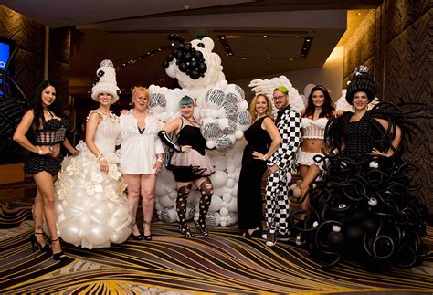 Miss Behave Is Only Appropriate At Afan Black And White Party Las Vegas
