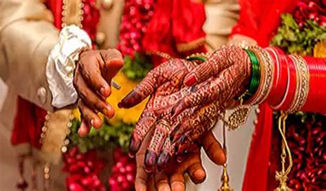 سرکاری ملازمین پر حکومت کی اجازت کے بغیر دوسری شادی پر پابندی