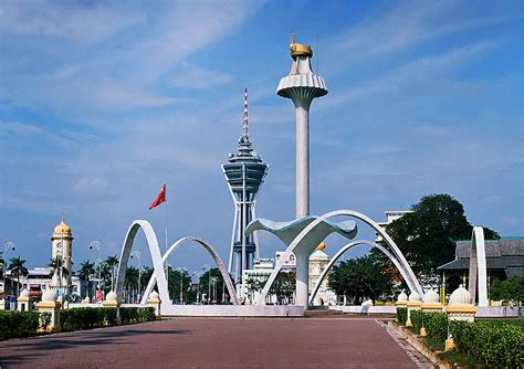 The state of kedah goes by the honorific of darul aman (abode of peace), hence the name aman central by the project's developers. Menara Alor Setar Mercu Tanda Negeri Kedah - Tempat Menarik