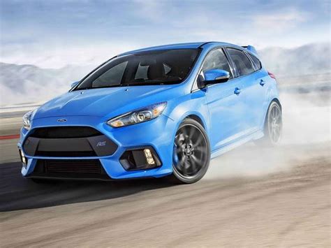 The Ford Focus Rs Hot Hatch Is Surprisingly Popular In America Carbuzz