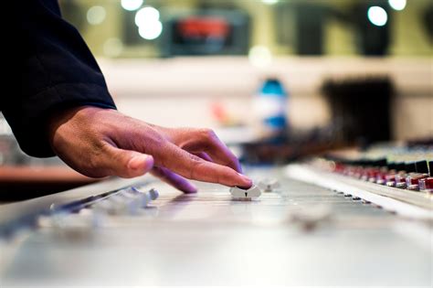 5 Tips For Becoming A Sound Engineer Mixcademy
