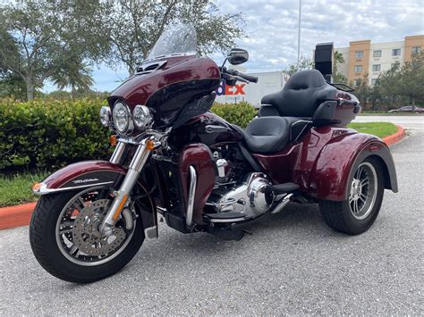 This is the california side car daytona conversion with all of the bells and whistles! Pre-Owned 2014 Harley-Davidson Trike Tri Glide Ultra ...