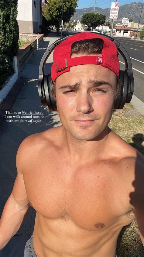 Hollyoaks Off The Charts Carson Boatman Shirtless On Insta Story