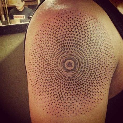 Exquisite Dot Tattoos Are A New Upcoming Trend Tatuajes Dot Tattoos
