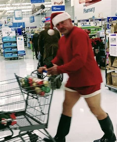 The 24 Weird People Of Walmart That Are On Another Level Drollfeed