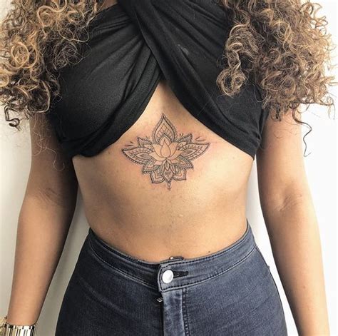 Rafaela Gomes Barbosa Tatuagem Entre Os Seios Tattoos Completamente Apaixonantes