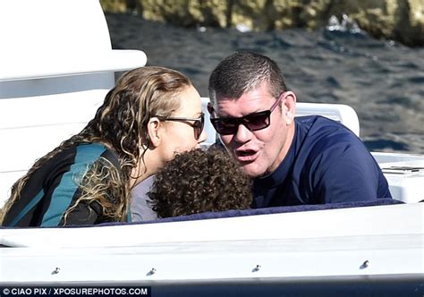 Mariah Carey Suffers A Nip Slip In Italy With James Packer Daily Mail