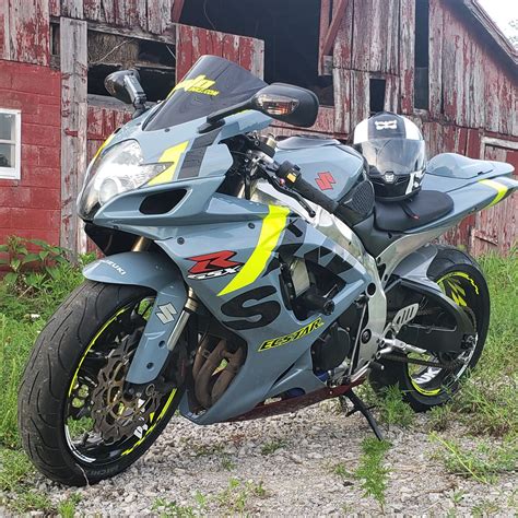 Shocker Yellow And Concrete Grey Racing Edition 2006 To 2007 Gsxr 600