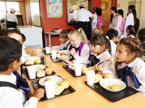 Alimentacion Escolar Lider Alimentacion Uruguay Chile Comidas Para Escuelas Y Colegios