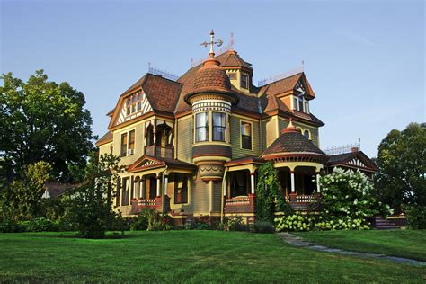 The Turret Victorian Style Homes Victorian Homes House Styles